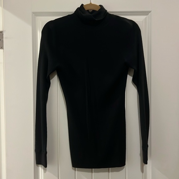 Trina Turk Turtleneck - Picture 1 of 1